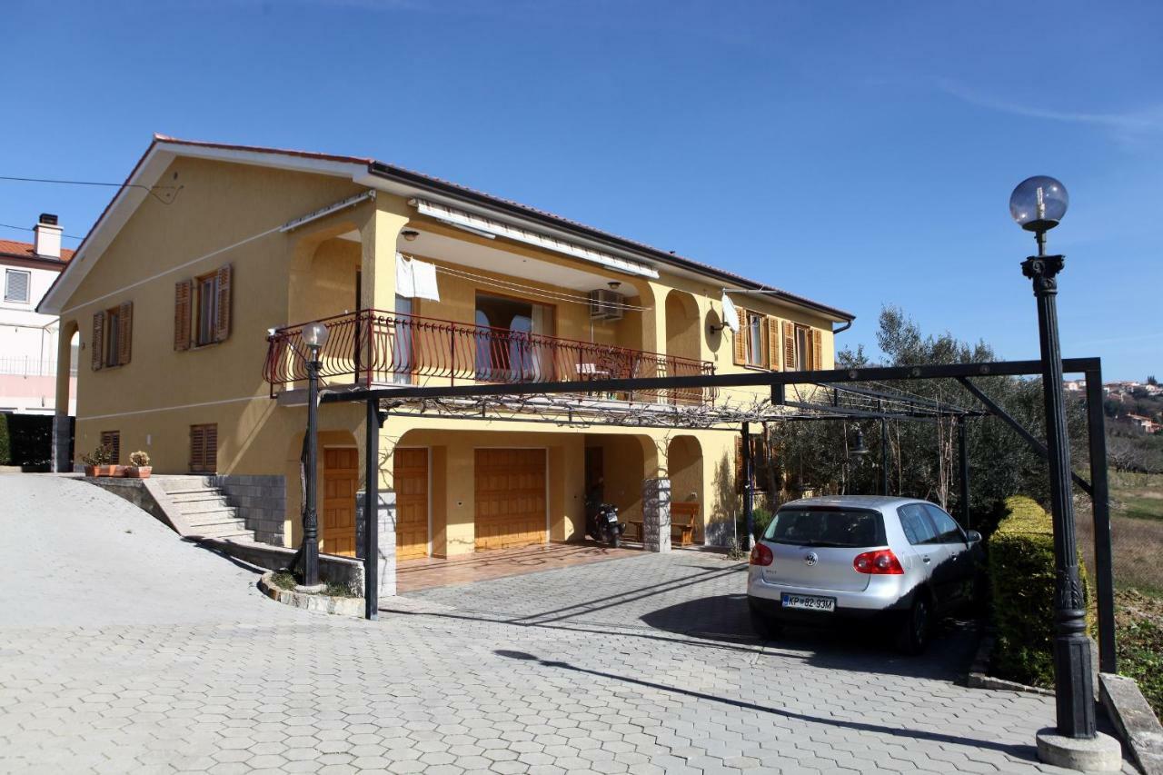 Peaceful Apartment Ankaran Sp Екстериор снимка