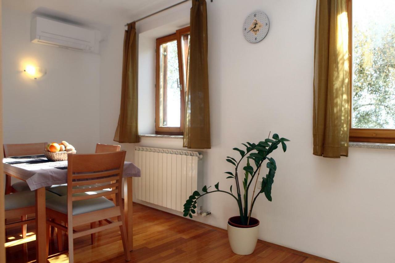 Peaceful Apartment Ankaran Sp Екстериор снимка