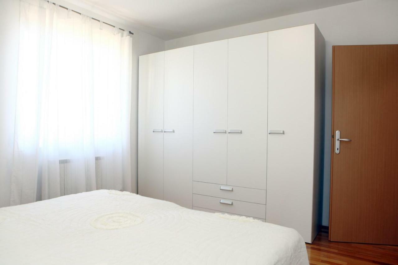 Peaceful Apartment Ankaran Sp Екстериор снимка