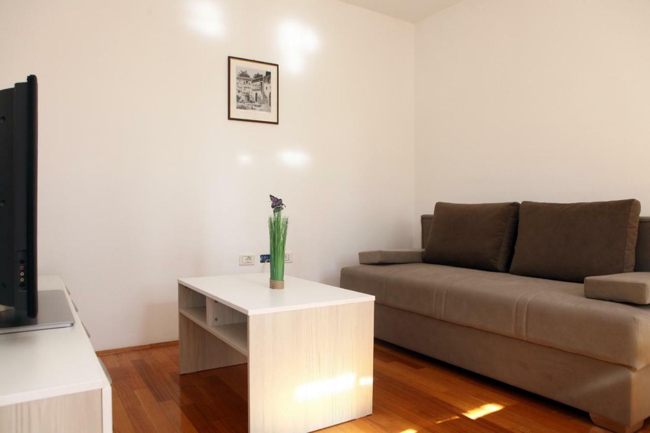 Peaceful Apartment Ankaran Sp Екстериор снимка