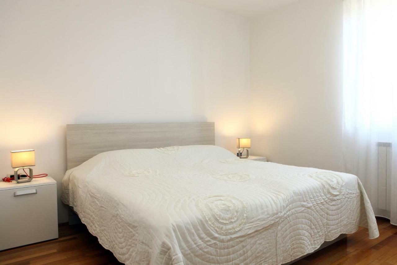 Peaceful Apartment Ankaran Sp Екстериор снимка